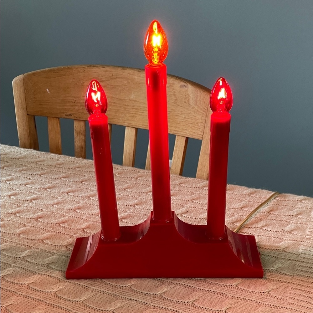 VTG Paramount Christmas red light tiered candelabra Electric plastic bulbs works